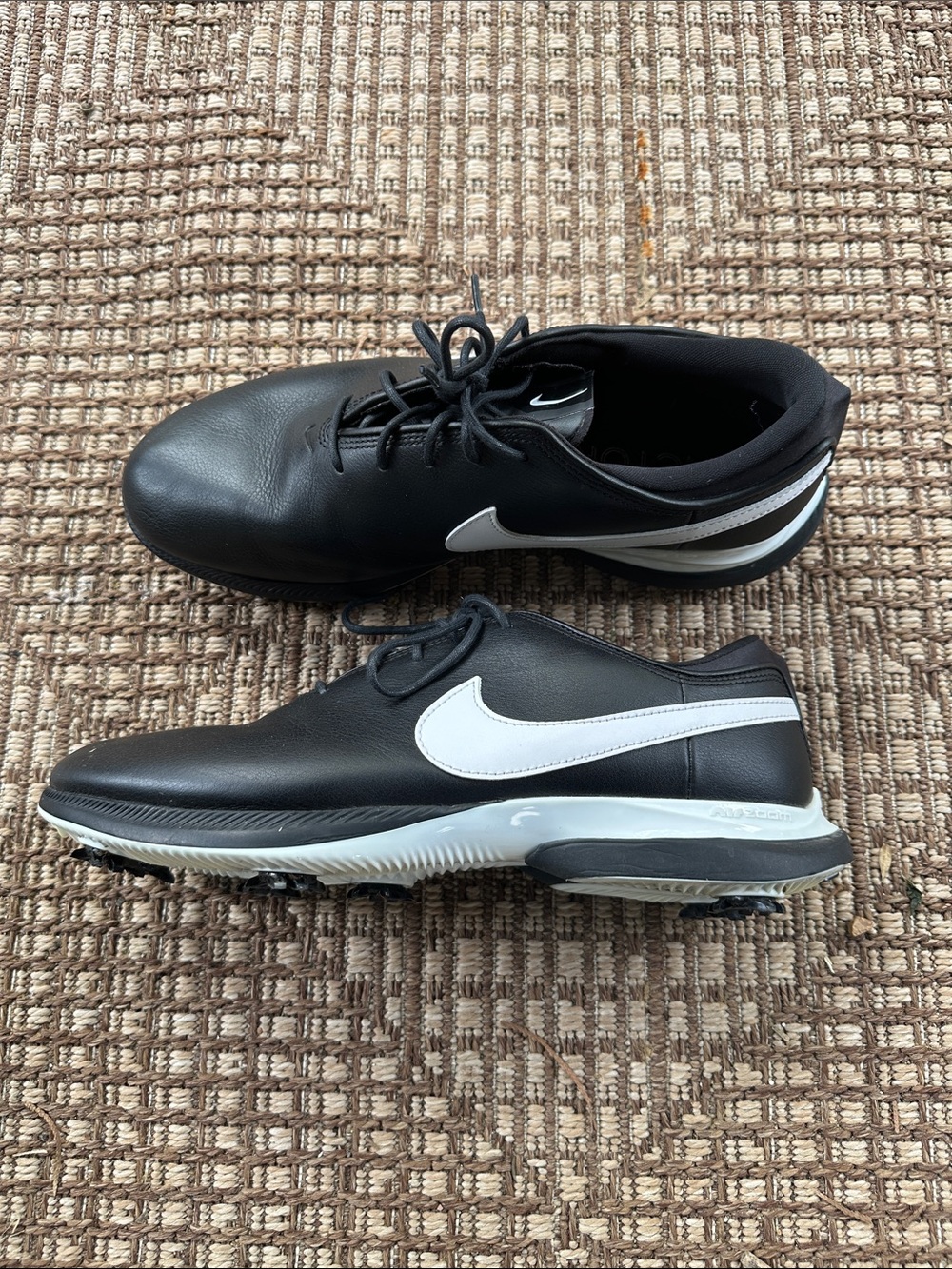 Nike Men’s Black and White Golf Sneakers